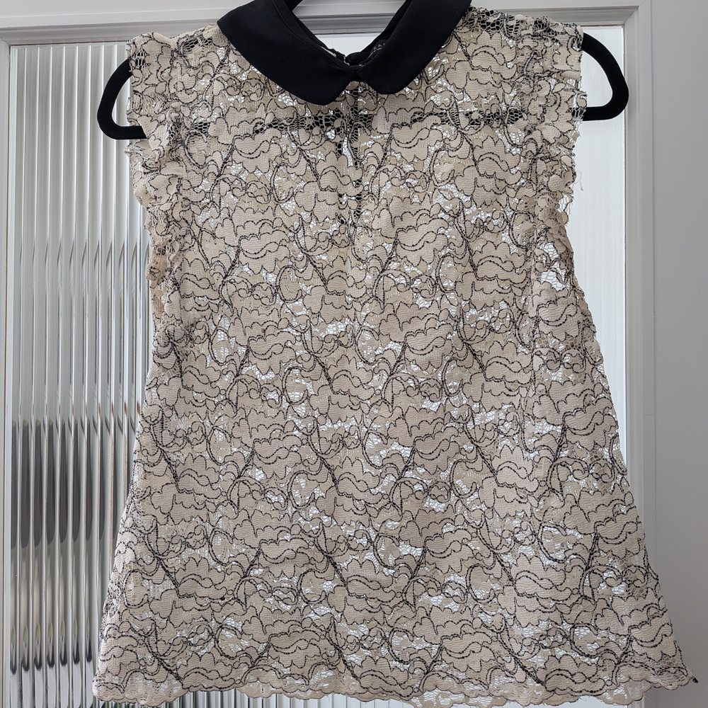 Zara Cream Lace Sleeveless Top with Black Peter Pan Collar